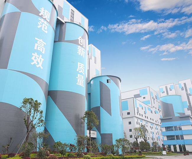1691657189363627 打造“绿色工厂”/引领行业标杆